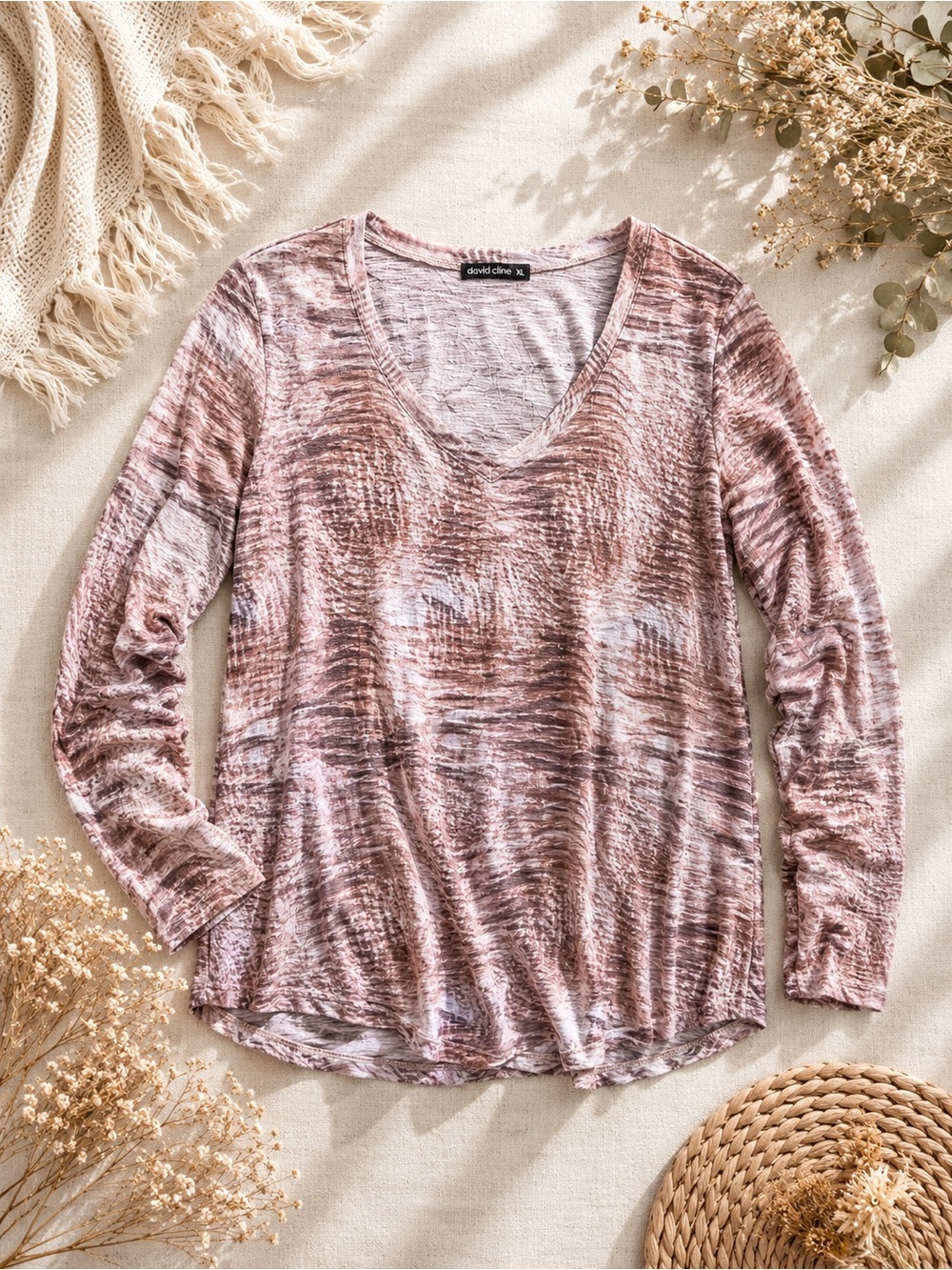 David Cline • Women’s Crushed V-Neck 3/4 Sleeve • Animal Print • XL